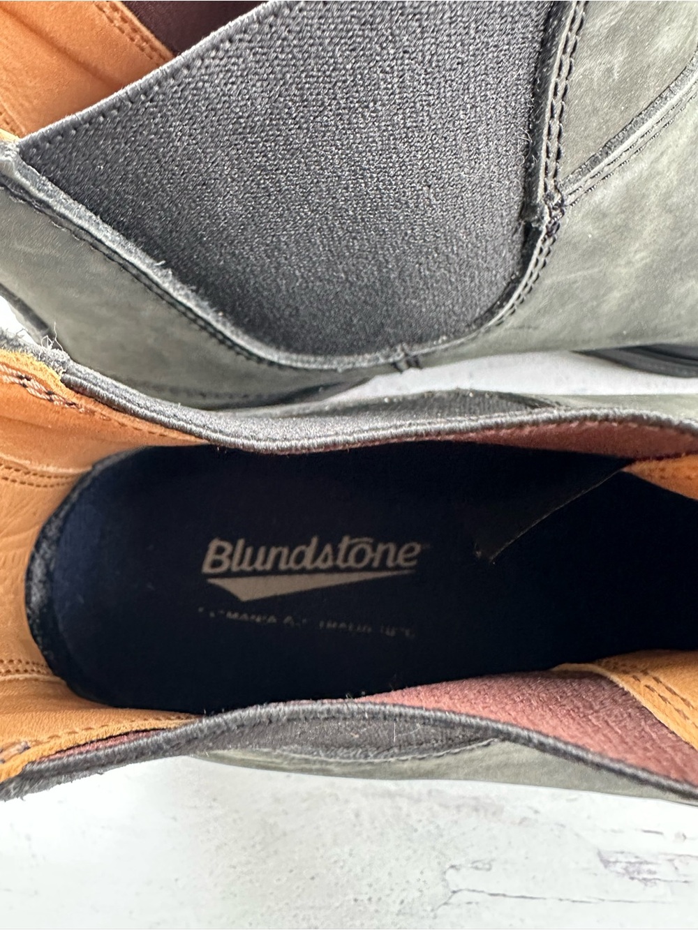 Blundstone • 587 Rustic Black Chelsea Boots Men’s US 11.5 (AU/UK 10.5) - Picture 6 of 9